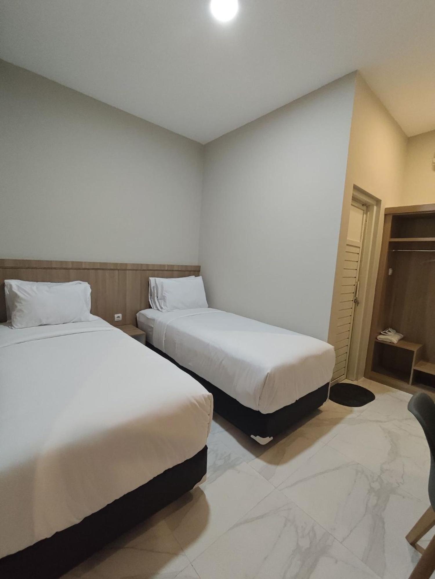 El Nipa Hotel Labuan Bajo Eksteriør billede