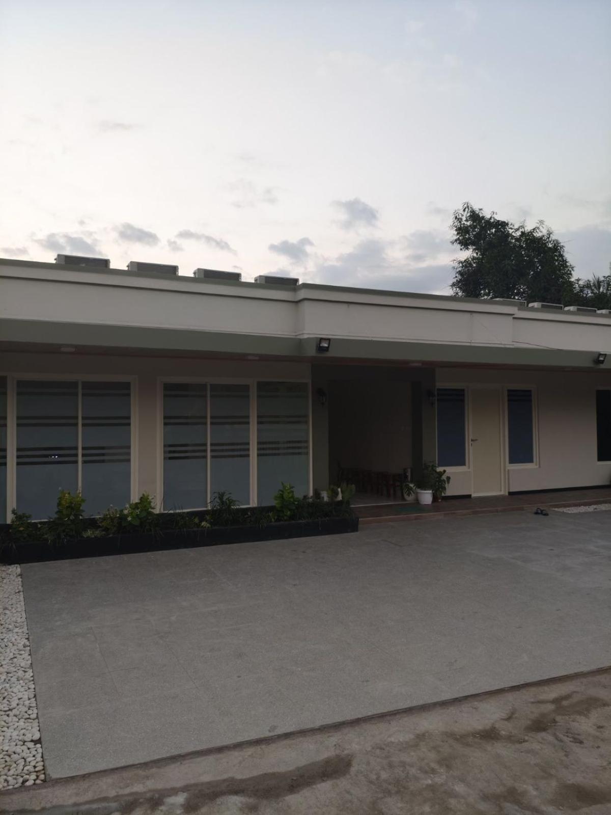 El Nipa Hotel Labuan Bajo Eksteriør billede